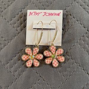 Betsey Johnson Flower Earrings NWT